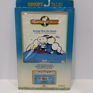 Vintage Snoopy Hits The Beach Book & Cassette Worlds of Wonder Factory Sealed